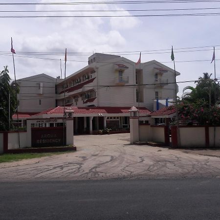 Готель Aroma Residency Tinsukia Екстер'єр фото