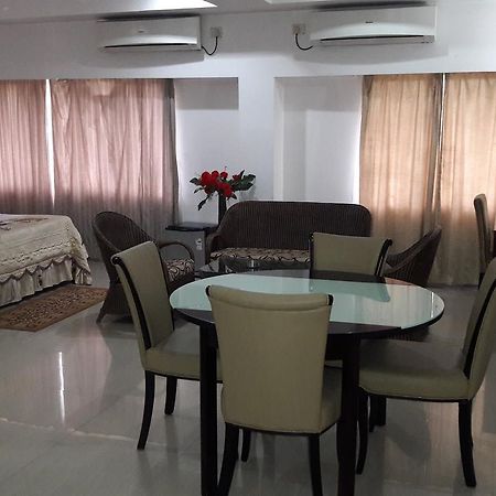 Готель Aroma Residency Tinsukia Екстер'єр фото