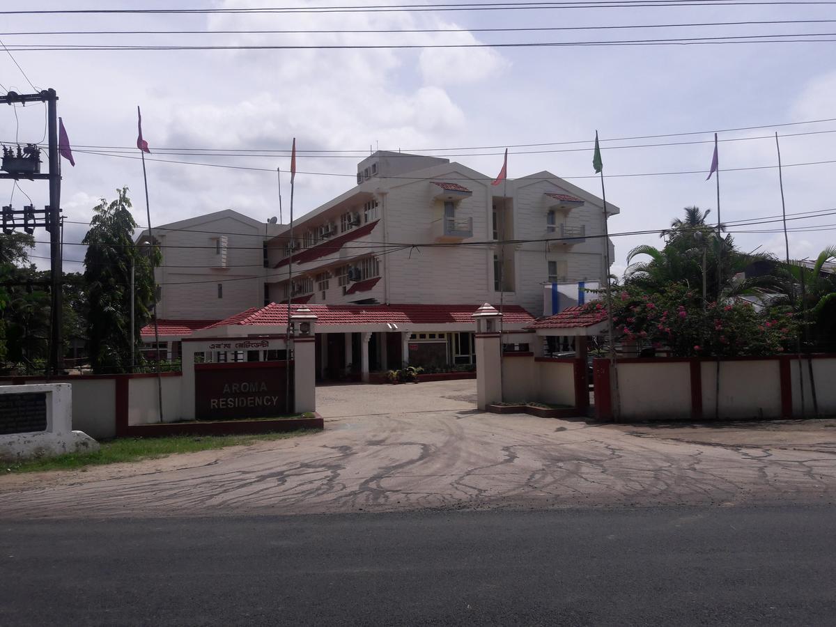 Готель Aroma Residency Tinsukia Екстер'єр фото